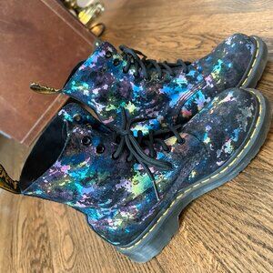 Sz 7, Dr. Martens Air Wair Sheridan Black Rainbow